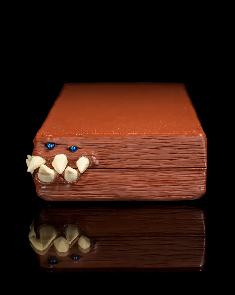 Mimic_Dice_Tray_1_bf53a40ac7.webp