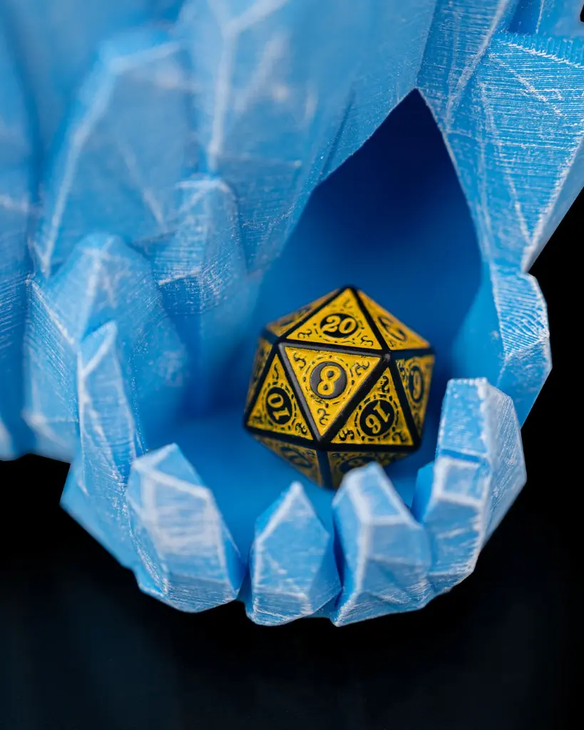 Frostbite_Shard_Can_Holder_and_Dice_Tower7_6244717d29.webp