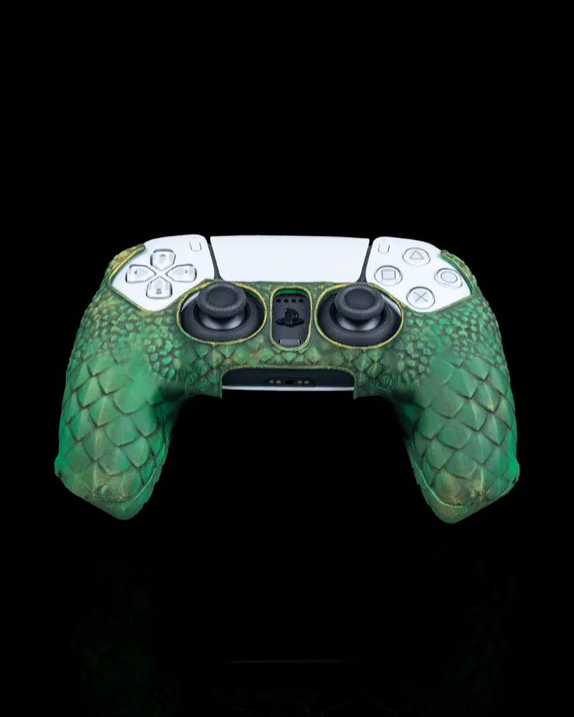 Dragonscale_Controller_Cover_2_a5cafe4978.webp
