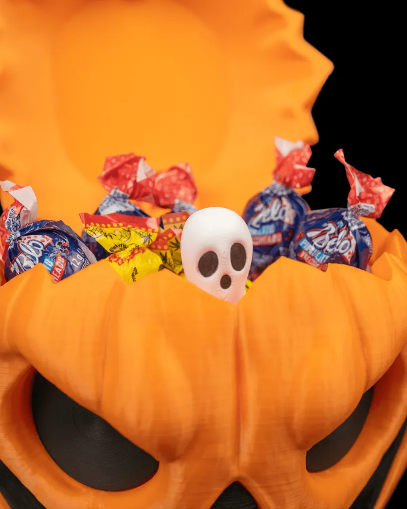 Possessed_Pumpkin_Candy_Bowl_3_87cde38c31.webp