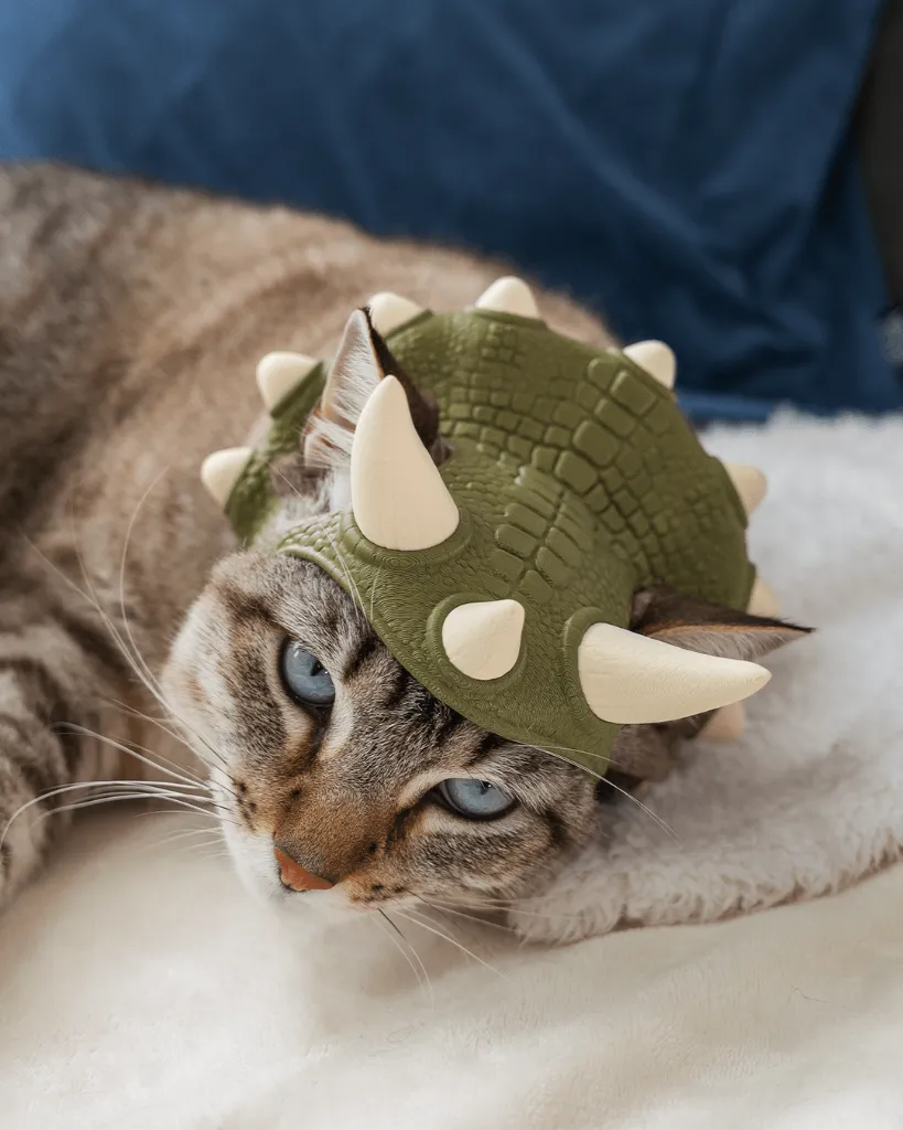 Dino_Crown_Cat_Costume_1_e2583eaf27.webp