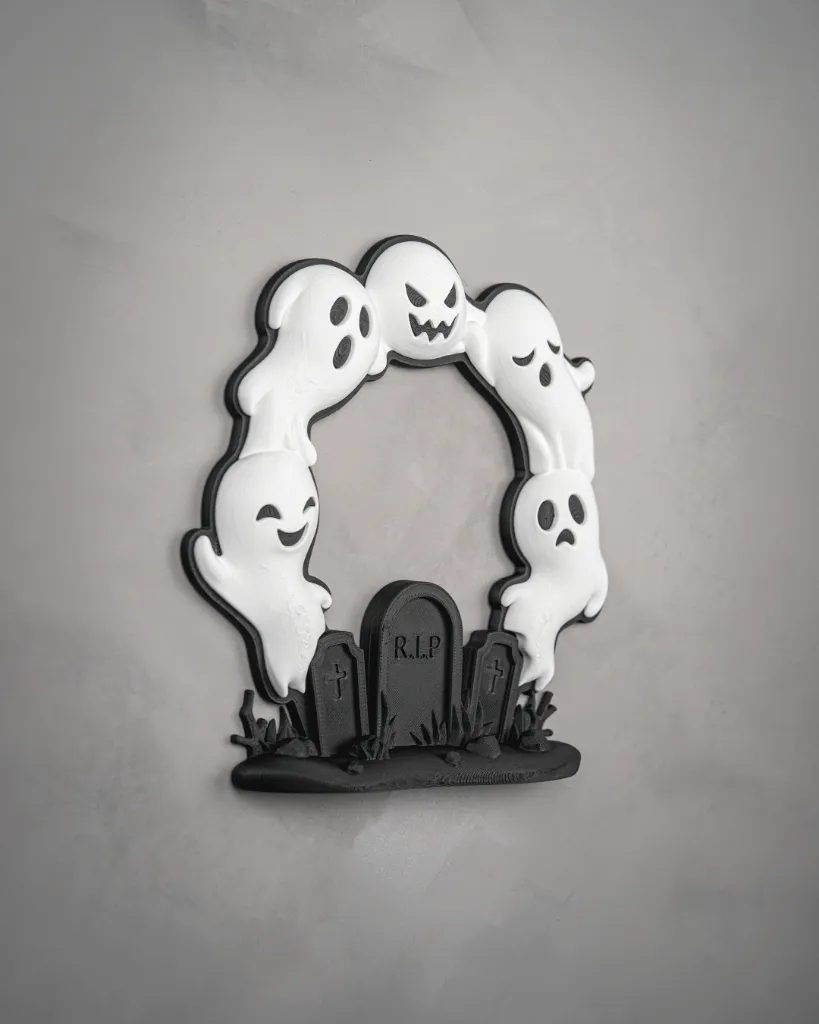 Ghost_Arch_Wreath3_08891df4b1.webp