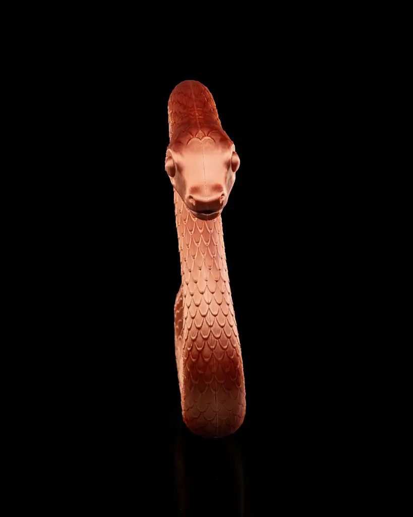 Snake_Hook_bag_holder2_211f2e2d93.webp