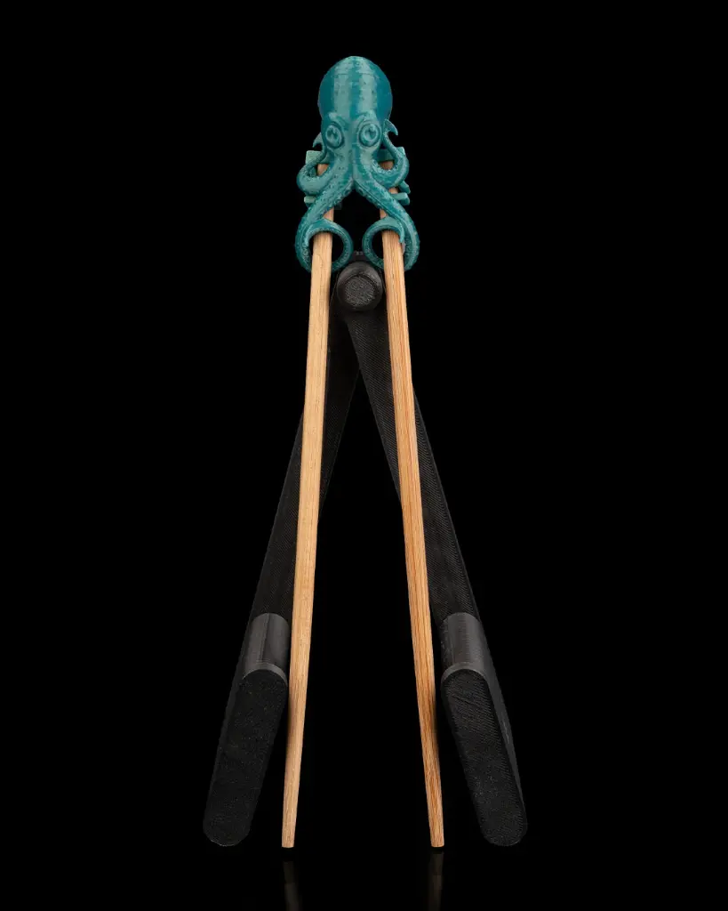 Assistentacle_Chopstick_Helper5_b4dfe30b0b.webp