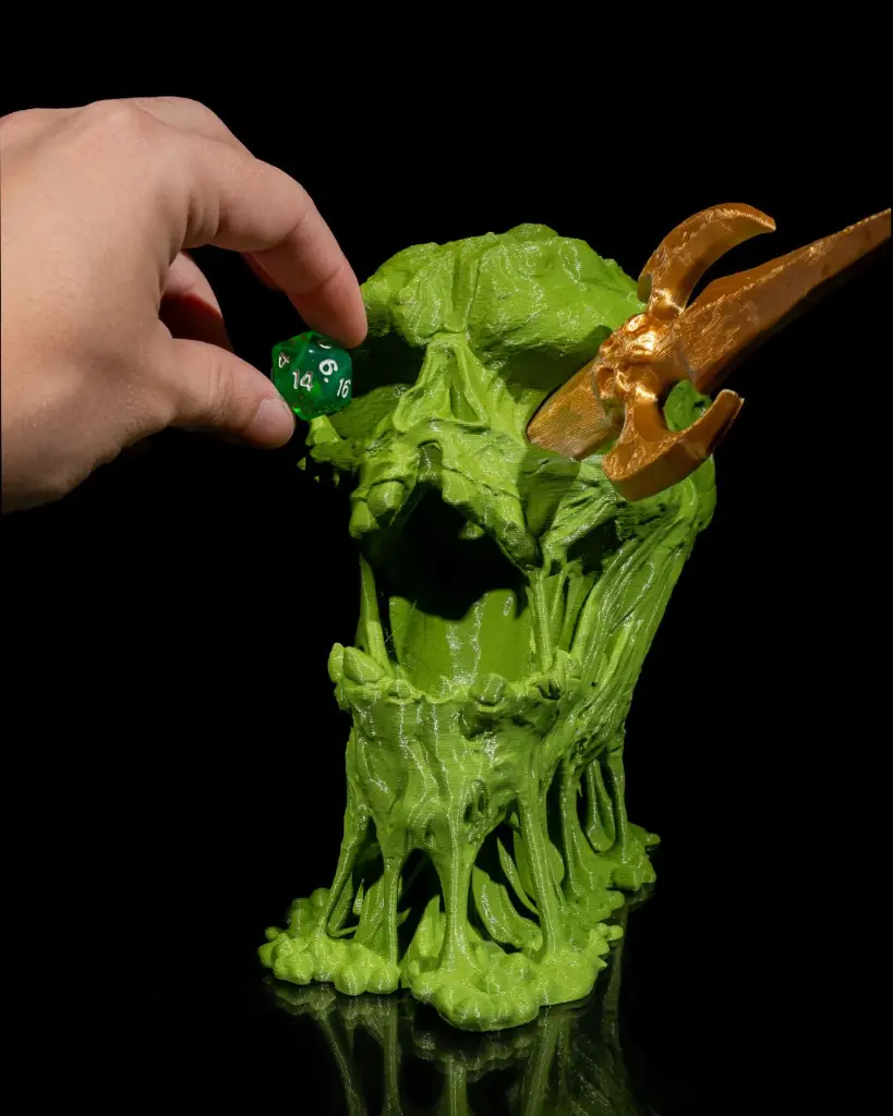 Blind_Decadence_Dice_Tower_psb5_d53f5cb270.webp
